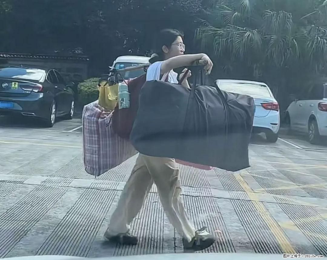 全网追的“扁担女孩”，找了一份暑假工，时薪12元 - 那曲生活资讯 - 那曲28生活网 nq.28life.com